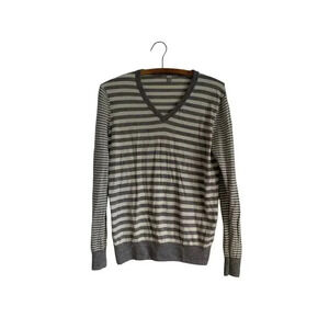 Uniqlo Woolmark Pure New Zealand Double Striped V Neck Sweater Women’s Size L